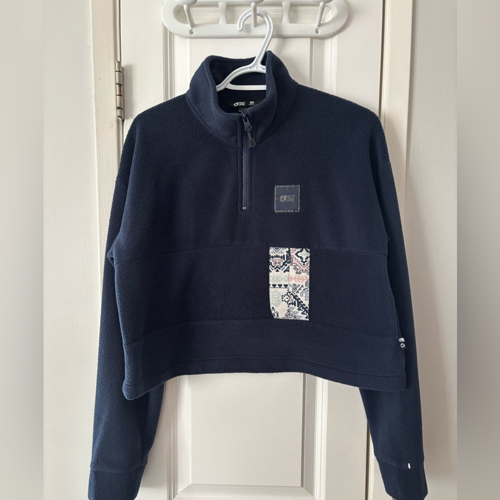 Picture Organic Women’s Fleece crop sweater